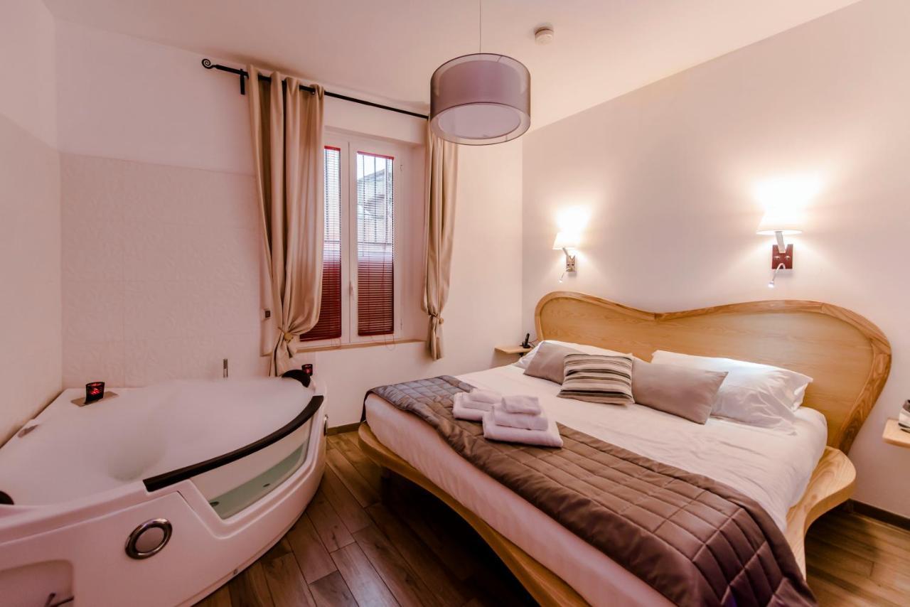 Flatinrome Trastevere Deluxe Rooms - Green Patio Roma Exterior foto